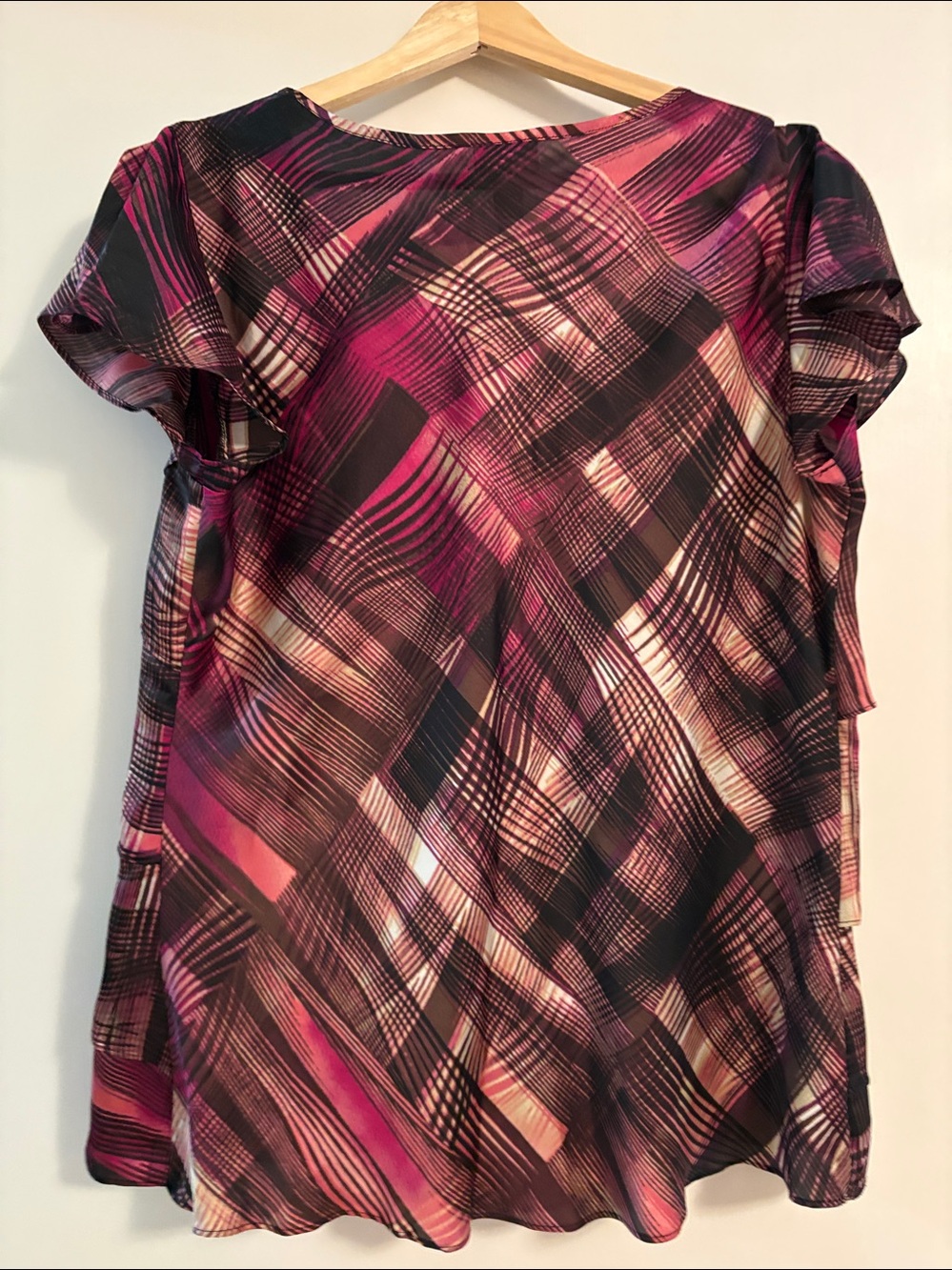❣️🫶Patterned Ruffled Top - Picture 4 of 4